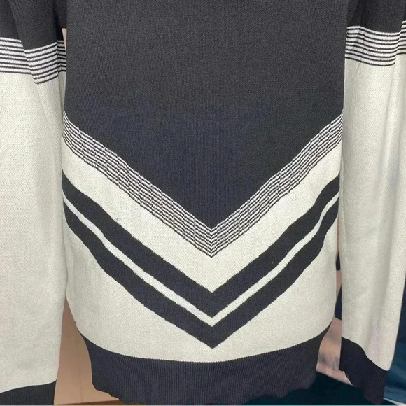 Topshop Varsity Chevron Knit Crew Sweater Size 8 - Picture 9 of 12